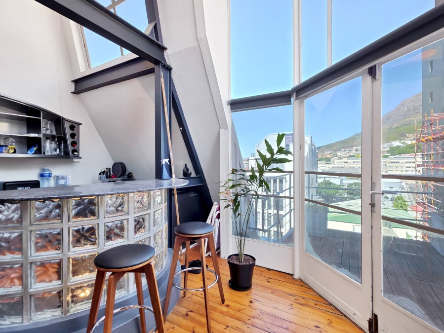 1 Bedroom Property for Sale in Cape Town City Centre Western Cape